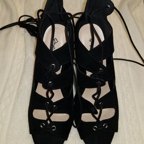 Quipid Sexy  Lace Up Pumps Size 8 - Picture 3 of 5
